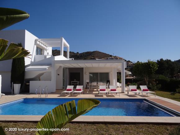 For sale Javea - 5 Bedrooms villa with seaview