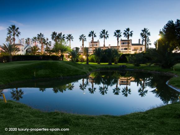 Luxury Properties Spain - Campo Villamartin Golf