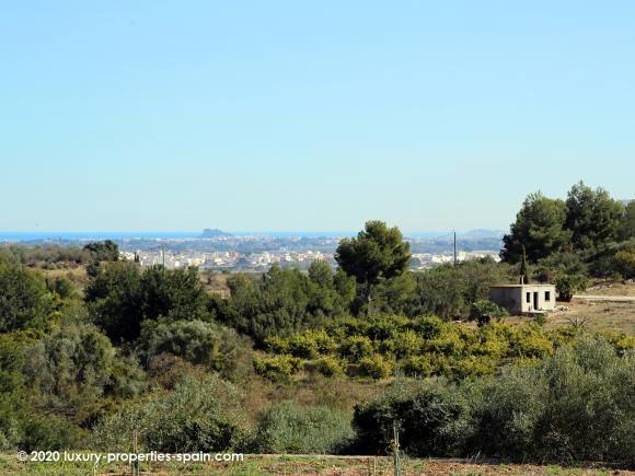 For sale 40'000m2 plot with sea and Denia views in Sanet y Negrals