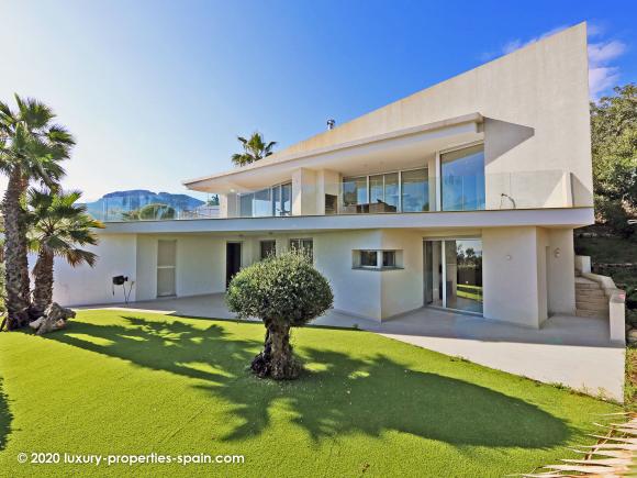 For sale Luxury villa in Monte Pego