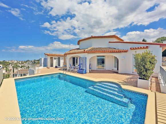 For sale Superb villa with panoramic sea view in Monte Pego