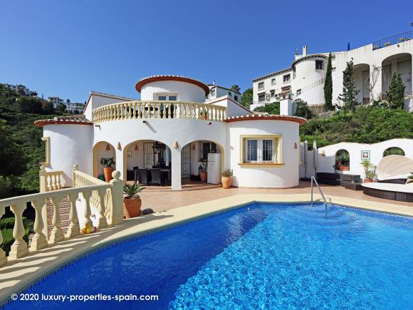 A vendre Villa avec piscine chauffée et vue panoramique à Monte Pego