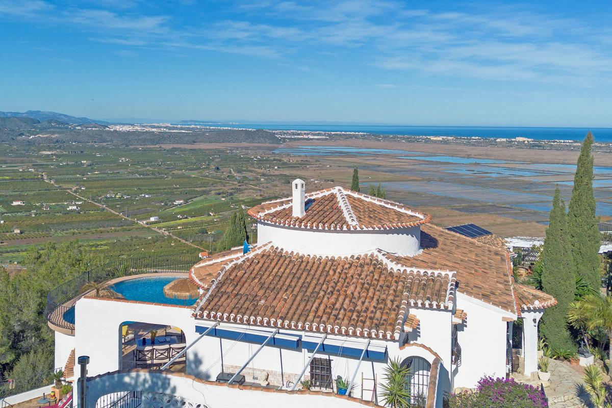 A vendre Superbe villa avec vue panoramique à Monte Pego